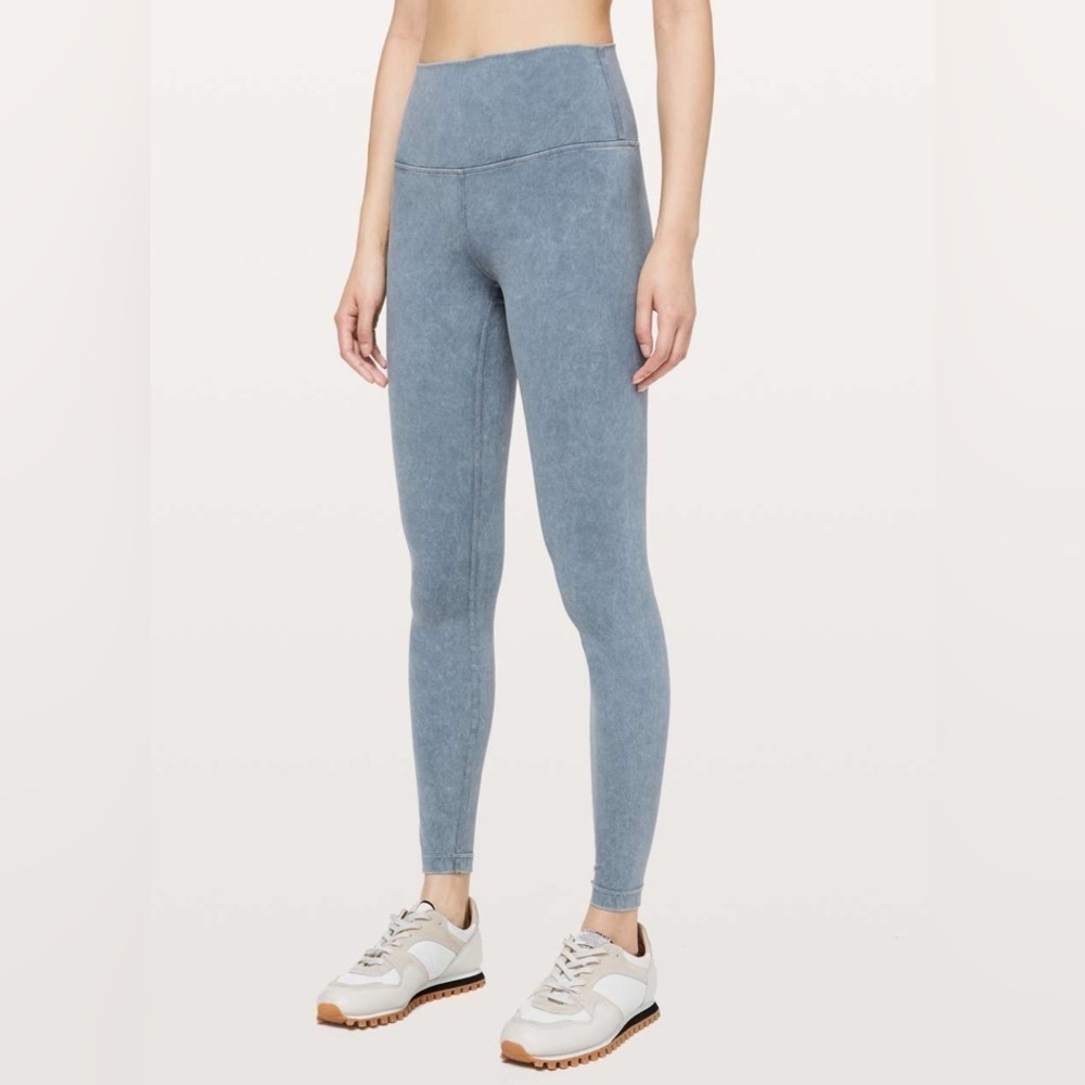 Lululemon Wunder Under High-Rise Tight 25" Full-On
Luxtreme Washed Moon Blue | 6